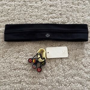 Lululemon Head Band & Pack of Hair Ties/Zipper FLAG Pulls (5) with Red Logo